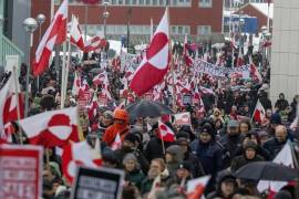 Miles de manifestantes rechazan en Nuuk, la capital de Groenlandia los ataques de Donald Trump.