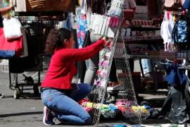 Se estima que unas 32.5 millones de personas se desempeñan en la economía informal en México.