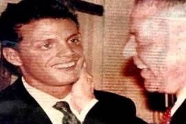 El tuit fue acompañado por una fotografía de Luis Miguel y Frank Sinatra.