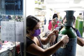 Hasta en 80 mil pesos revenden tanques de oxígeno, en Jalisco