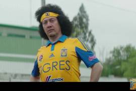 Rob Schneider protagoniza video de Tigres