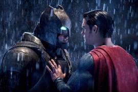 Pese a críticas &quot;Batman v Superman&quot; logra el sexto mejor estreno de la historia