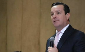 El Fiscal General del Estado, Federico Fernández Montañez, dio a conocer la detención de dos presuntos responsables de robos en Coahuila, capturados en Gómez Palacio, Durango.
