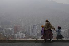 El objetivo es provocar lluvias que hagan frente a los siniestros que se registraron al oriente del país | Foto: AP