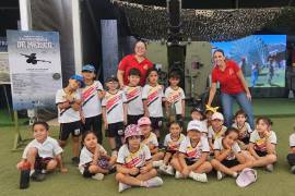 Miles de visitantes continúan acudiendo a la exposición militar “La Gran Fuerza de México”, que ha superado los 390 mil asistentes en la Comarca Lagunera, consolidándose como uno de los eventos de mayor afluencia en la región y acercando a la ciudadanía al trabajo de las fuerzas armadas.