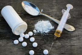 Los afectados fueron una señora de 49 años, posiblemente intentando quitarse la vida y otro señor de 48, por presunta intoxicación de drogas.