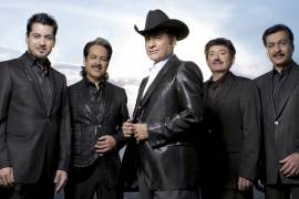 Alcalde que 'robó poquito’ dará informe de Gobierno con Los Tigres del Norte