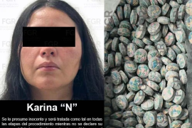 Un juez federal abrió proceso penal contra una mujer detenida en la sindicatura de Quilá, tras asegurarle miles de pastillas de fentanilo y un vehículo.