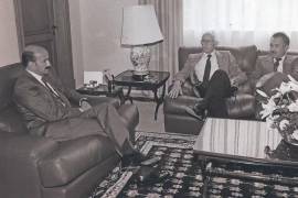 Carlos Salinas de Gortari recibió en Los Pinos al líder panista Luis H. Álvarez y al candidato a la gubernatura de Baja California, Ernesto Ruffo Appel, el 3 de agosto de 1989.