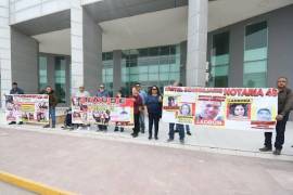 Familias afectadas por el fraude inmobiliario se manifestaron para exigir la recuperación de su patrimonio.