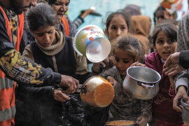 Las acciones necesarias para prevenir la hambruna requieren una inmediata decisión política de alto el fuego, junto con un aumento significativo e inmediato del acceso humanitario y comercial a toda la población de Gaza