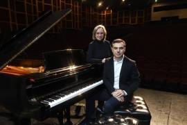 Carles &amp; Sofía Piano Dúo harán magia a cuatro manos con la Filarmónica del Desierto