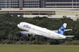 Un vuelo de JetBlue que viajaba de Cancún, Quintana Roo, en México a New Jersey, Estados Unidos, tuvo que aterrizar de emergencia en Tampa, Florida
