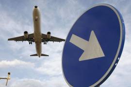 Sin acceso al espacio aéreo de Rusia, los transportistas tendrán que desviar los vuelos hacia el sur y evitar las áreas de tensión en el Medio Oriente