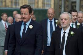 Cameron y Corbyn rinden un emotivo tributo a Jo Cox