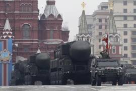 Misiles nucleares rusos, modelo Topol-M, en el desfile del Día de la Victoria, en Moscú.