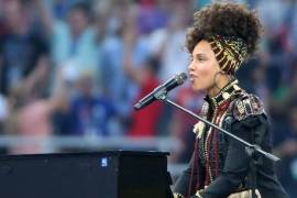 Alicia Keys enciende la final de la Champions en Milán