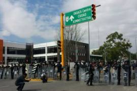 Policía Federal blinda sede de evaluación docente en Oaxaca