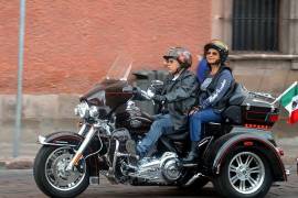 Adquieren diputados 19 motos Harley Davidson