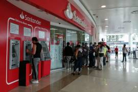 Banorte cuenta con 5% de participación sobre el capital social de Buró de Crédito; Scotiabank con el 6.7%; HSBC 5.8%, BBVA 16% Santander el 16.7 por ciento. FOTO: