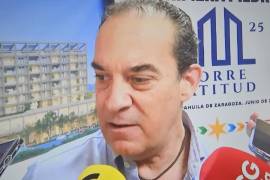 El tesorero Javier Lechuga informó que Torreón mantiene un periodo de información previo al operativo que sancionará a quienes oculten o alteren las placas en los parquímetros digitales.