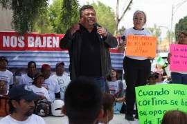 Con pancartas y consignas frente al recinto legislativo, los pequeños comerciantes concluyeron su protesta reiterando que “no hay impuestos saludables cuando se castiga al pueblo”.