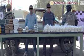 En San Luis Río Colorado, dos personas que transportaban 47.5 kilos de metanfetamina, 28 kilos de cocaína, 12 kilos de goma de opio y 10 kilos de fentanilo.