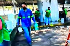 Emprende Peñoles limpieza en escuelas de Torreón