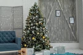 Para decorar un pino navideño lo ideal es echar a volar tu imaginación.