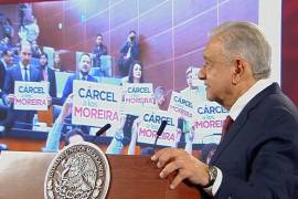 El presidente López Obrador mostró una imagen de panistas en el Congreso pidiendo cárcel para Humberto Moreira.