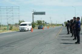 Elementos de seguridad desplegaron acciones en la zona tras el reporte de detonaciones en la colonia Burócratas, en Monclova.