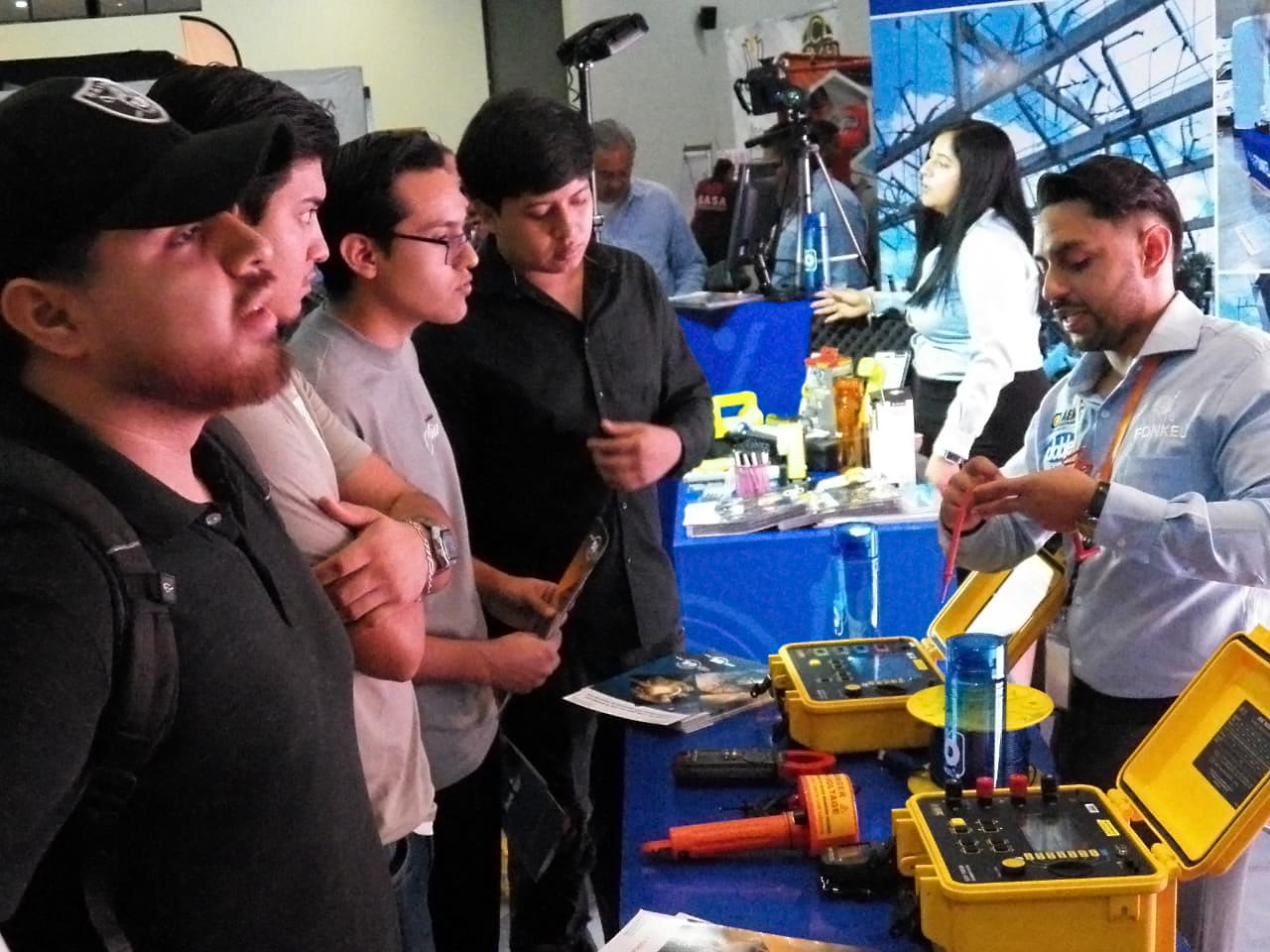UAdeC reúne en Torreón a especialistas y estudiantes en foro nacional sobre desarrollo tecnológico