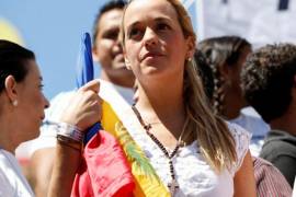 Lilian Tintori va a la cárcel donde está preso Leopoldo López tras un mes sin visitas