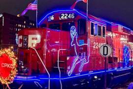 El convoy está conformado por una locomotora, cuatro vagones y dos cabuses, e iluminado con miles de luces LED y decoraciones alusivas a la temporada navideña.