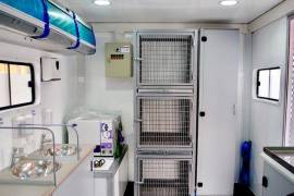 El municipio de Piedras Negras rehabilitó una unidad móvil para la práctica de cirugías de caninos y felinos, en diferentes colonias de Piedras Negras.