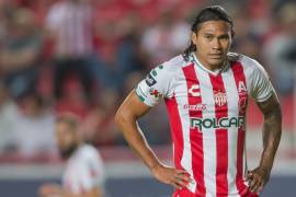 'Gullit' Peña desmiente que su salida de Necaxa se deba a problemas de alcohol