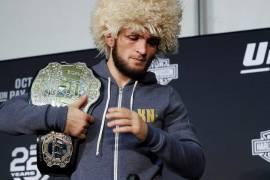 Padre de Khabib Nurmagomedov está grave por coronavirus