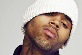 Chris Brown pensó en matarse tras golpear a Rihanna