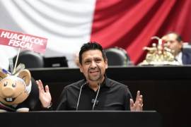 El panista solicitó a la UIF iniciar una investigación contra Rodrigo Gutiérrez Müller.