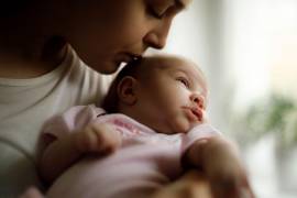 La depresión posparto puede tener un impacto significativo en el bebé y en la dinámica familiar en general.
