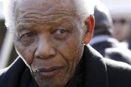 Nelson Mandela se dirigió a la nación haciendo un llamamiento a la calma y al fin del derramamiento de sangre, un acto presidencial antes de convertirse en mandatario.