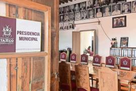 El Palacio Municipal de Taxco estuvo abierto pero sin actividad. Los trabajadores dijeron no saber cuándo regresa el alcalde Juan Andrés Vega Carranza.
