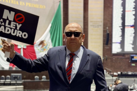 El debate por la reforma electoral derivó en un enfrentamiento público entre Rubén Moreira y el senador Gerardo Fernández Noroña, luego de que el priista comparara la iniciativa con el modelo venezolano.