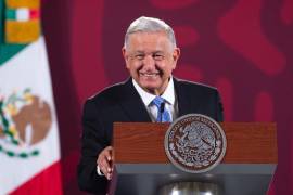 Durante su conferencia de prensa matutina el presidente López Obrador criticó a los organismos autónomos debido a las “nuevas políticas públicas” las cuales fueron inventadas por los neoliberales.