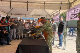 Autoridades municipales y federales pusieron en marcha la campaña “Sí al desarme, sí a la paz” en la explanada de la Presidencia Municipal de Saltillo, donde se instaló el módulo para la entrega voluntaria y anónima de armas de fuego.