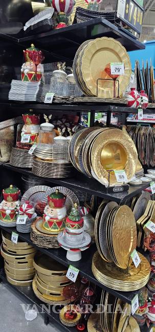 $!A cuatro meses de la llegada de la Navidad, ya empezaron las ventas de artículos para celebar la Nochebuena.