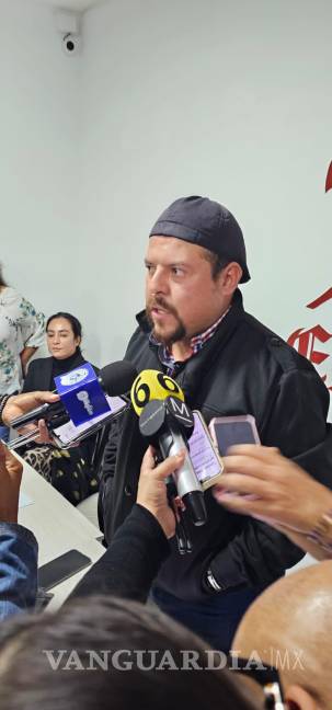 $!Gerardo Calvillo encabezó la rueda de prensa en la que su grupo fijó postura.