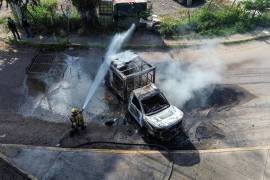 Durante la mañana del miércoles, dos vehículos fueron despojados y posteriormente incendiados en la zona conocida como Costerita y la Prolongación Álvaro Obregón. Ambos vehículos fueron colocados para obstruir el acceso.