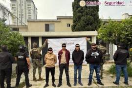 En el operativo fueron aseguradas armas de fuego, chalecos balísticos, equipos de telefonía, vehículos y una motocicleta.