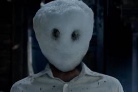 Nieve y sangre se mezclan en primer tráiler de “The Snowman”